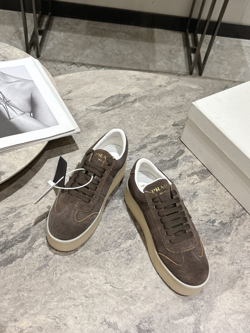 Pra*a sneakers